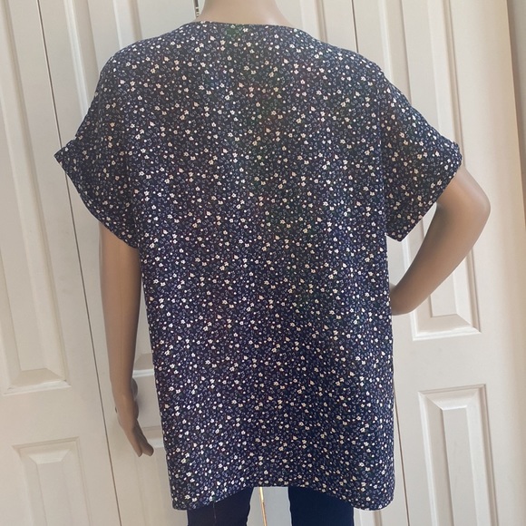 NWOT QUEZHU Womens XL Blue Floral Short Sleeve Blouse. So cute - Picture 5 of 10